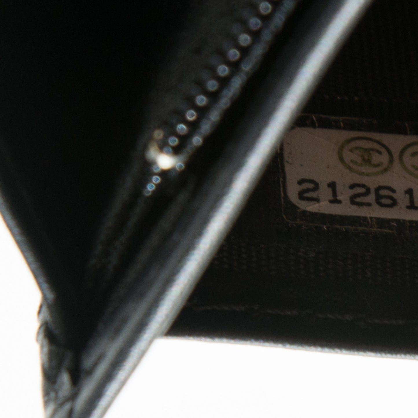 Caviar Timeless CC Yen Wallet Black