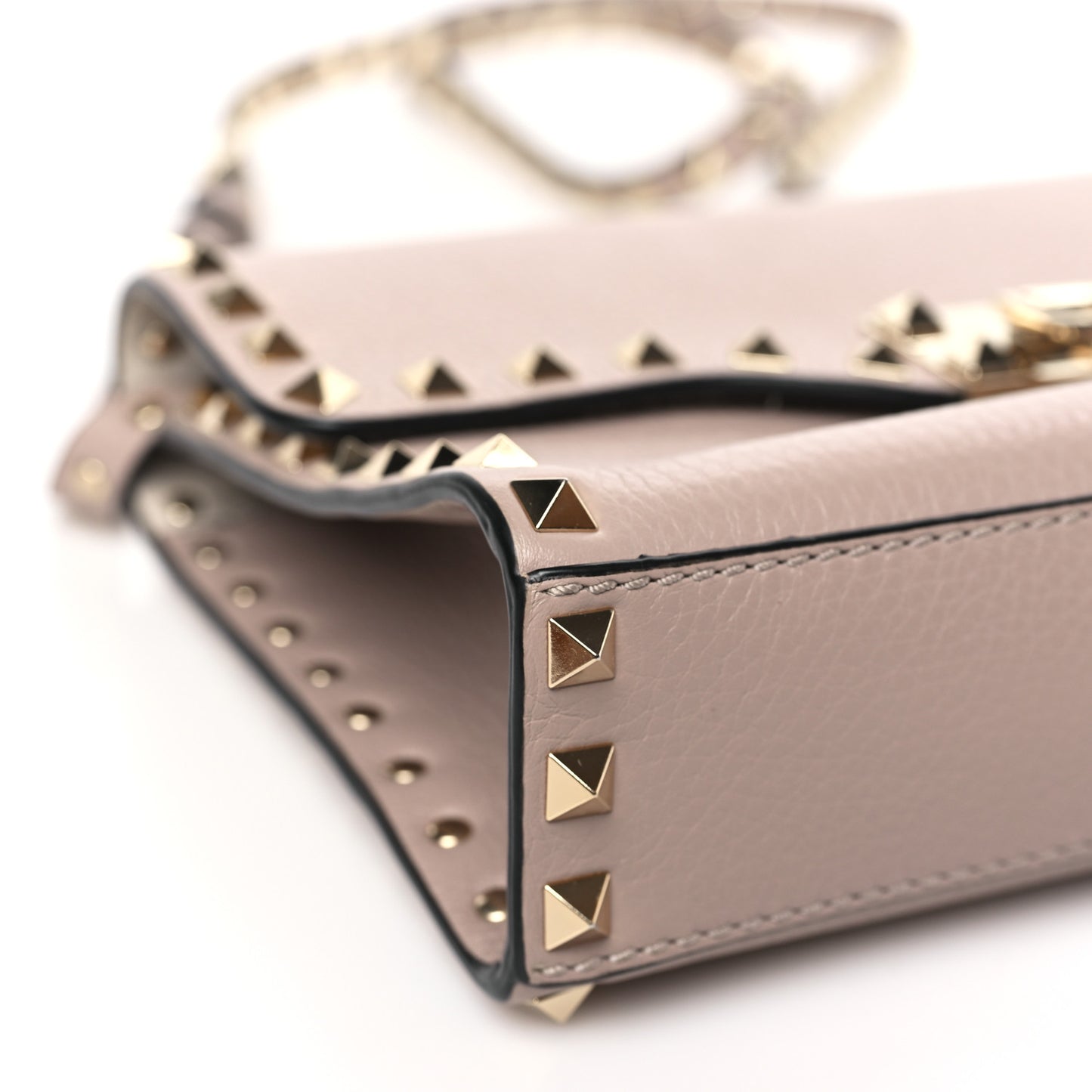 Pebbled Calfskin Medium Rockstud Flip Lock Crossbody Bag Poudre