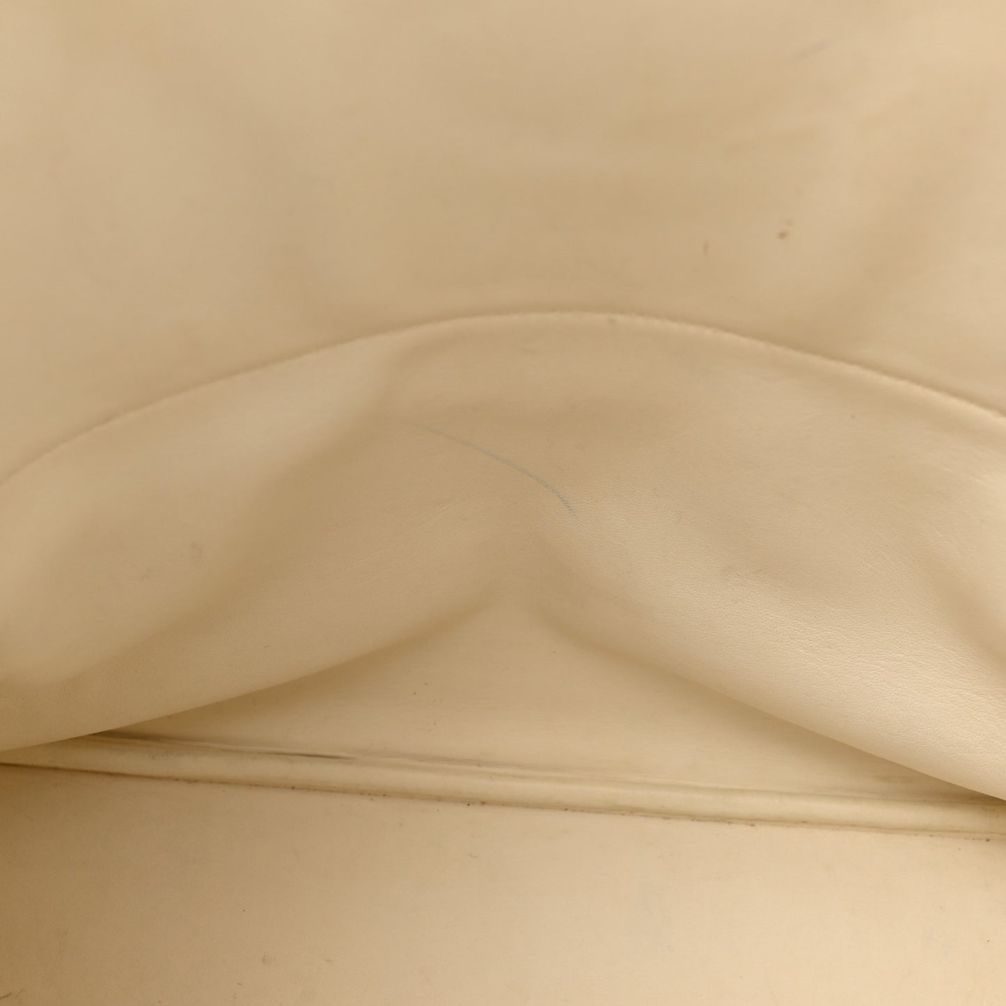 Taurillon Clemence Bolide 35 White