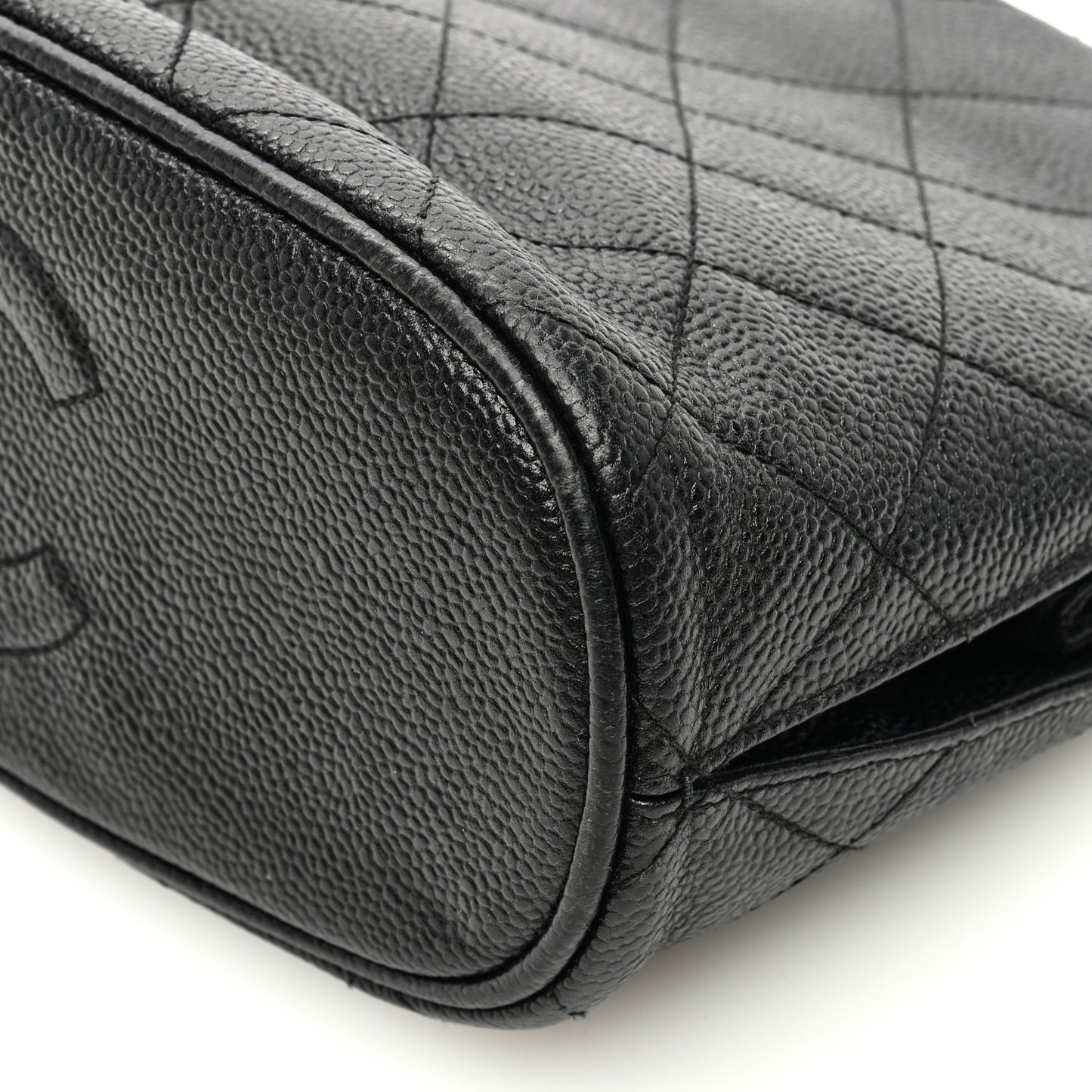 Caviar Quilted Shoulder Bag Black