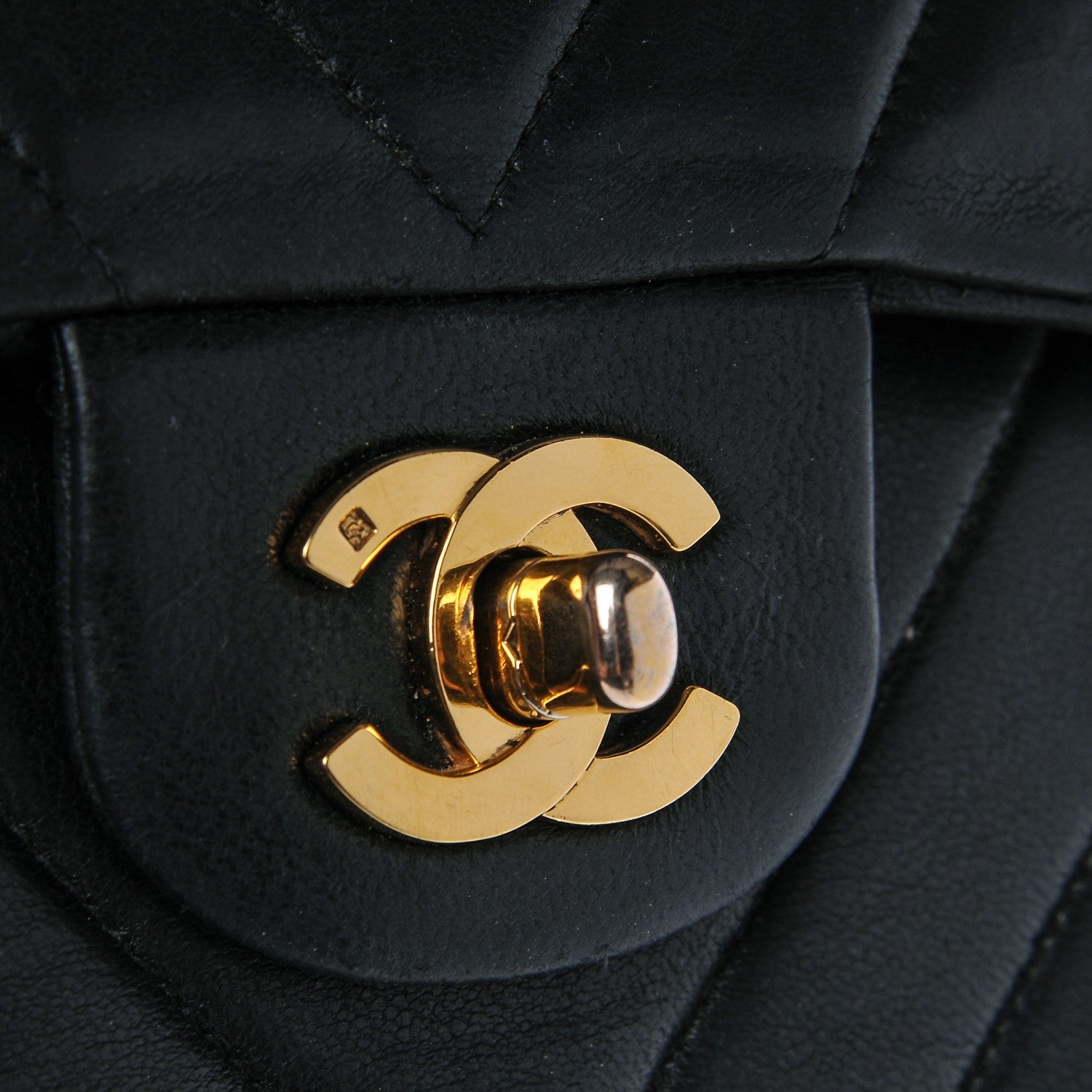 Chanel Lambskin Chevron Medium Double Flap Black 7 of 8