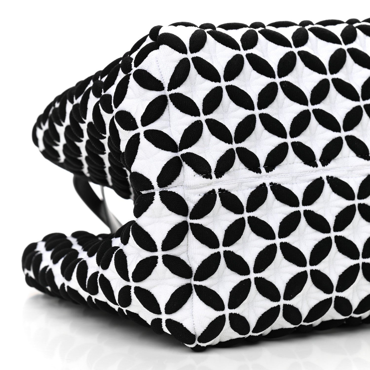 Alaia Calfskin Maille Macro Petale Cabas Tote Black White 8 of 9