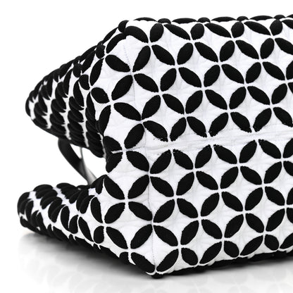 Alaia Calfskin Maille Macro Petale Cabas Tote Black White 8 of 9