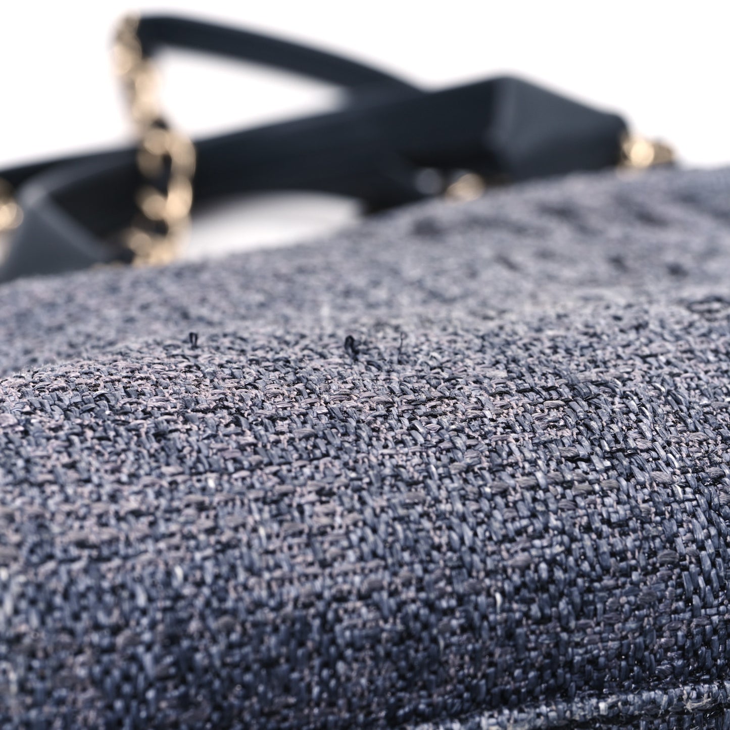 Lurex Boucle Medium Deauville Tote Black