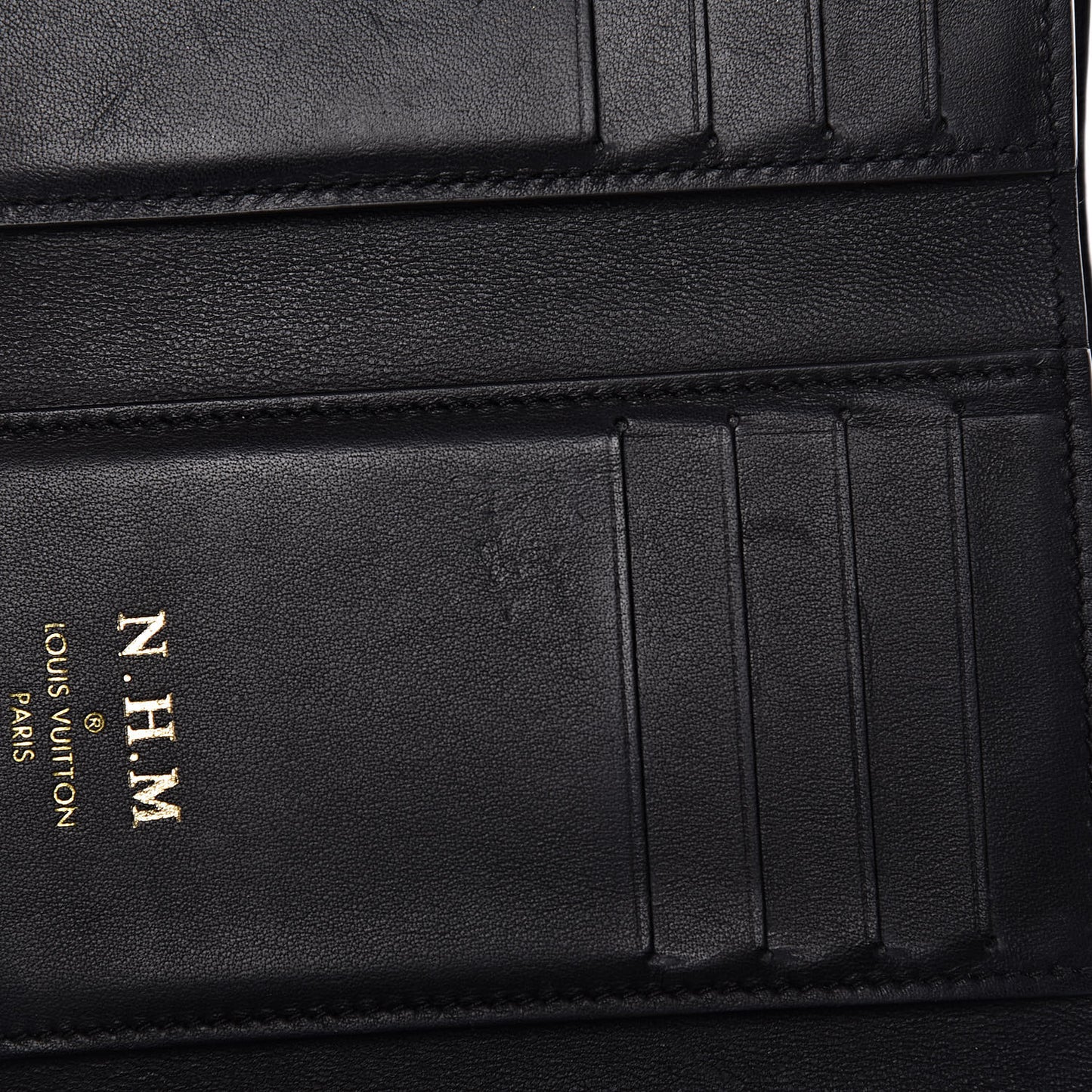 Taurillon Studded Sol Capucines Compact Wallet Black