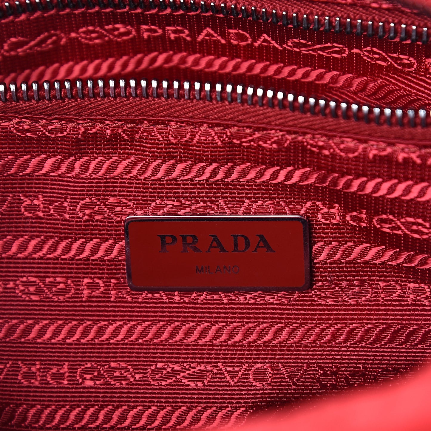 Nylon Tessuto Impuntu Quilted Shoulder Bag Rosso