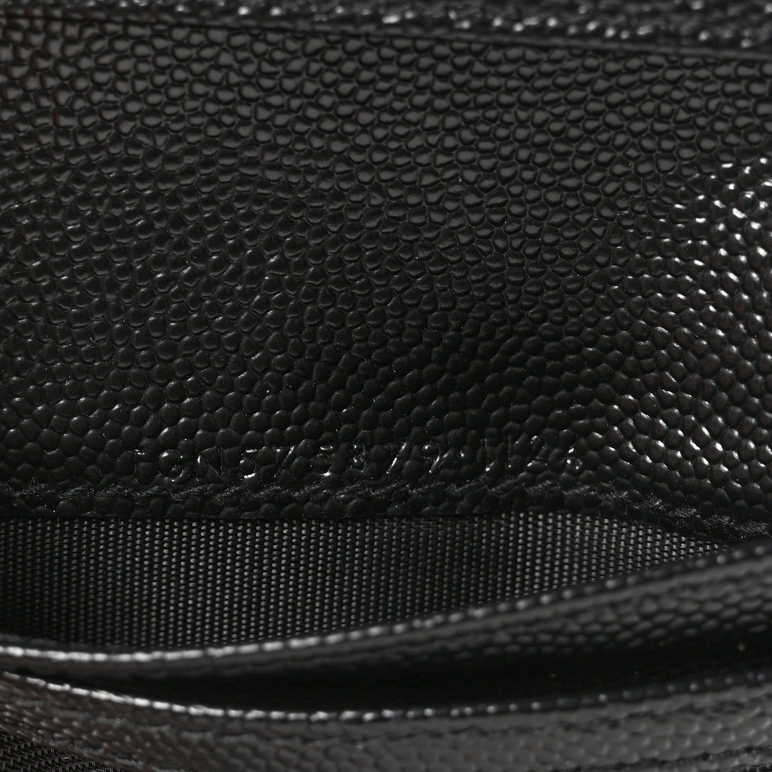 Saint Laurent Grain De Poudre Matelasse Chevron Monogram Zipped Card Case Black 7 of 8