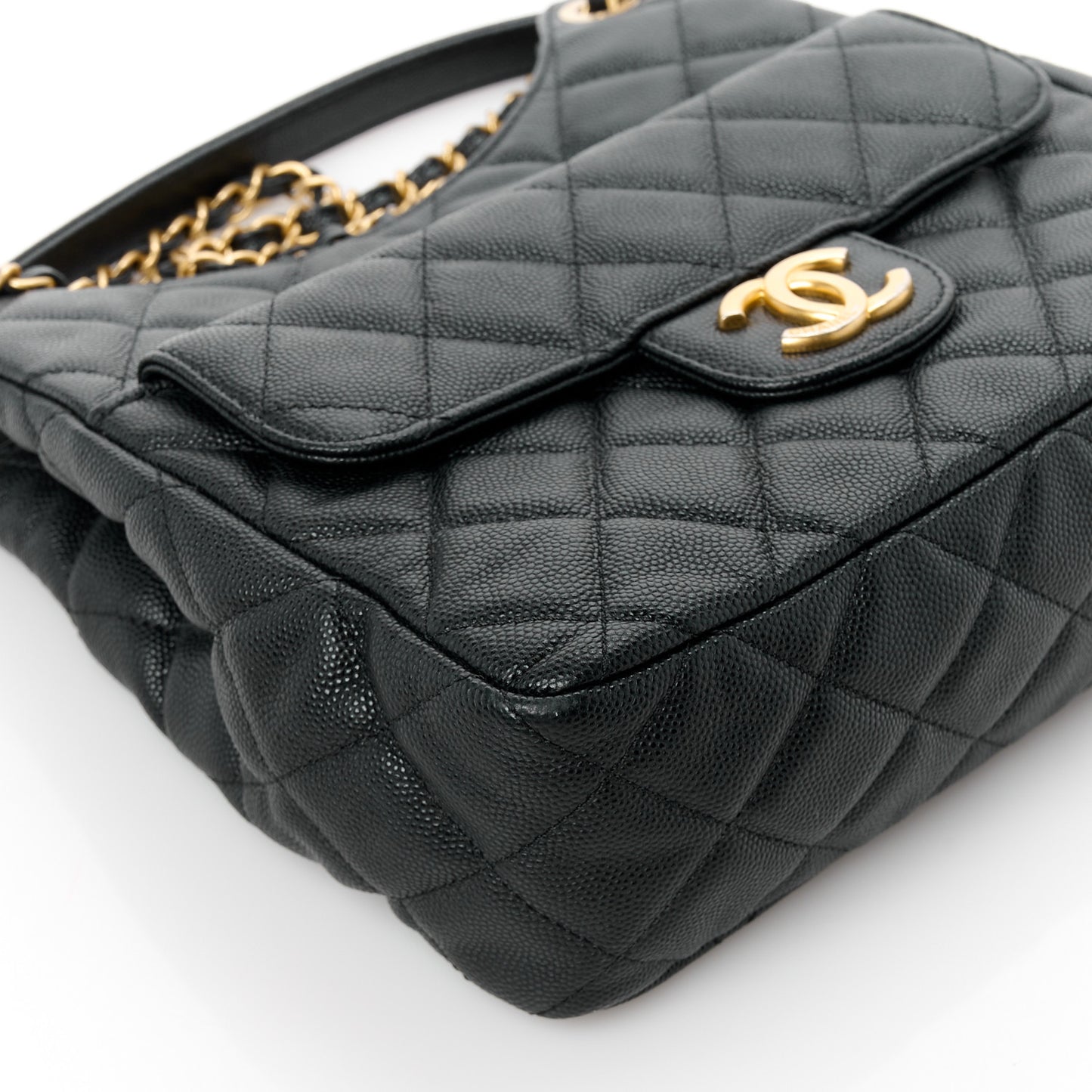 Caviar Quilted Wavy CC Hobo Black