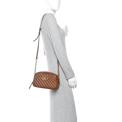 Gucci Glazed Calfskin Matelasse Diagonal Small GG Marmont Chain Shoulder Bag Cuir 2 of 10