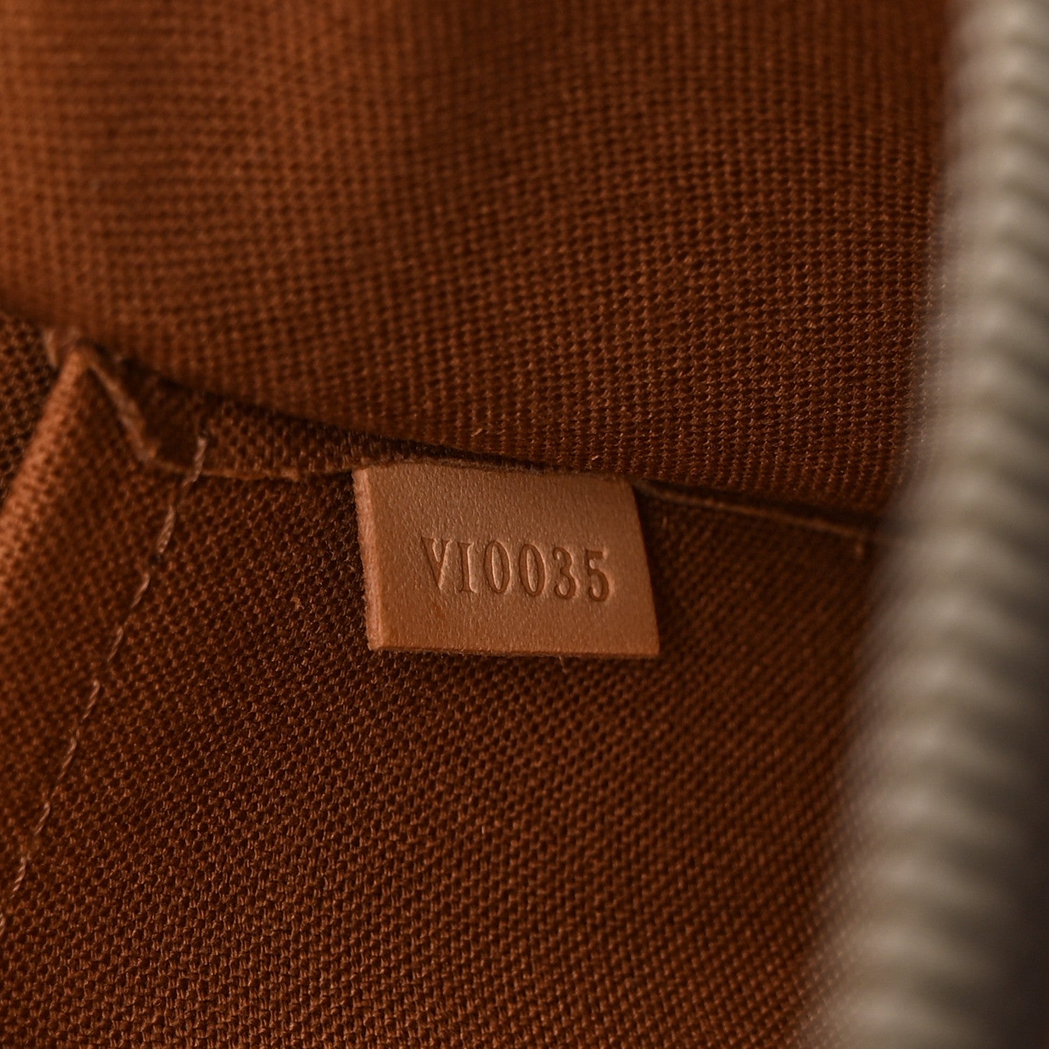 Louis Vuitton Monogram Popincourt 7 of 10