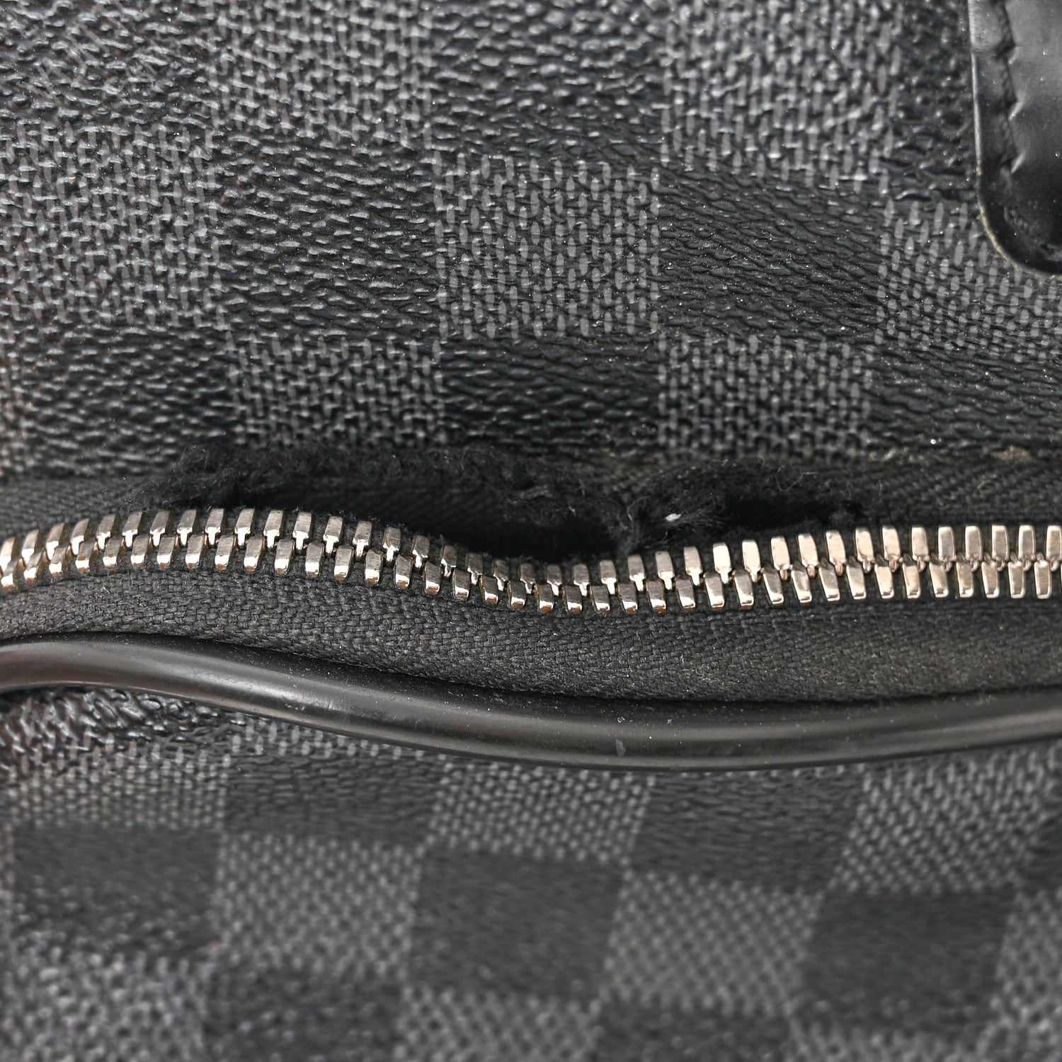 Louis Vuitton Damier Graphite Icare 15 of 16