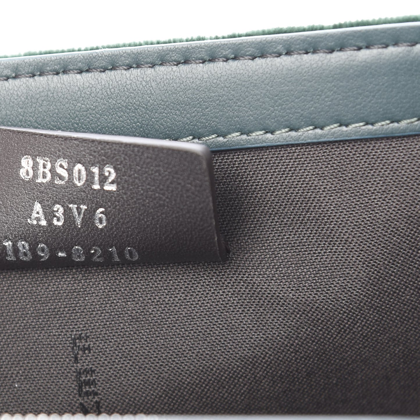 Velvet F is Wallet on Chain Amazzonia