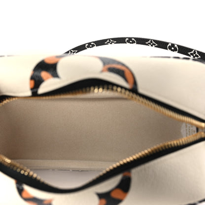 Louis Vuitton Monogram Giant Jungle Beach Pouch Ivory 5 of 9