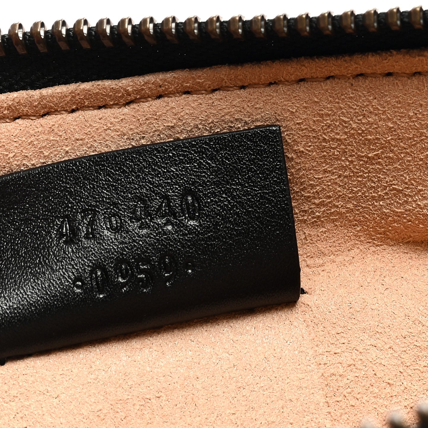 Calfskin Matelasse Animal Studs GG Marmont Pouch Bag Black