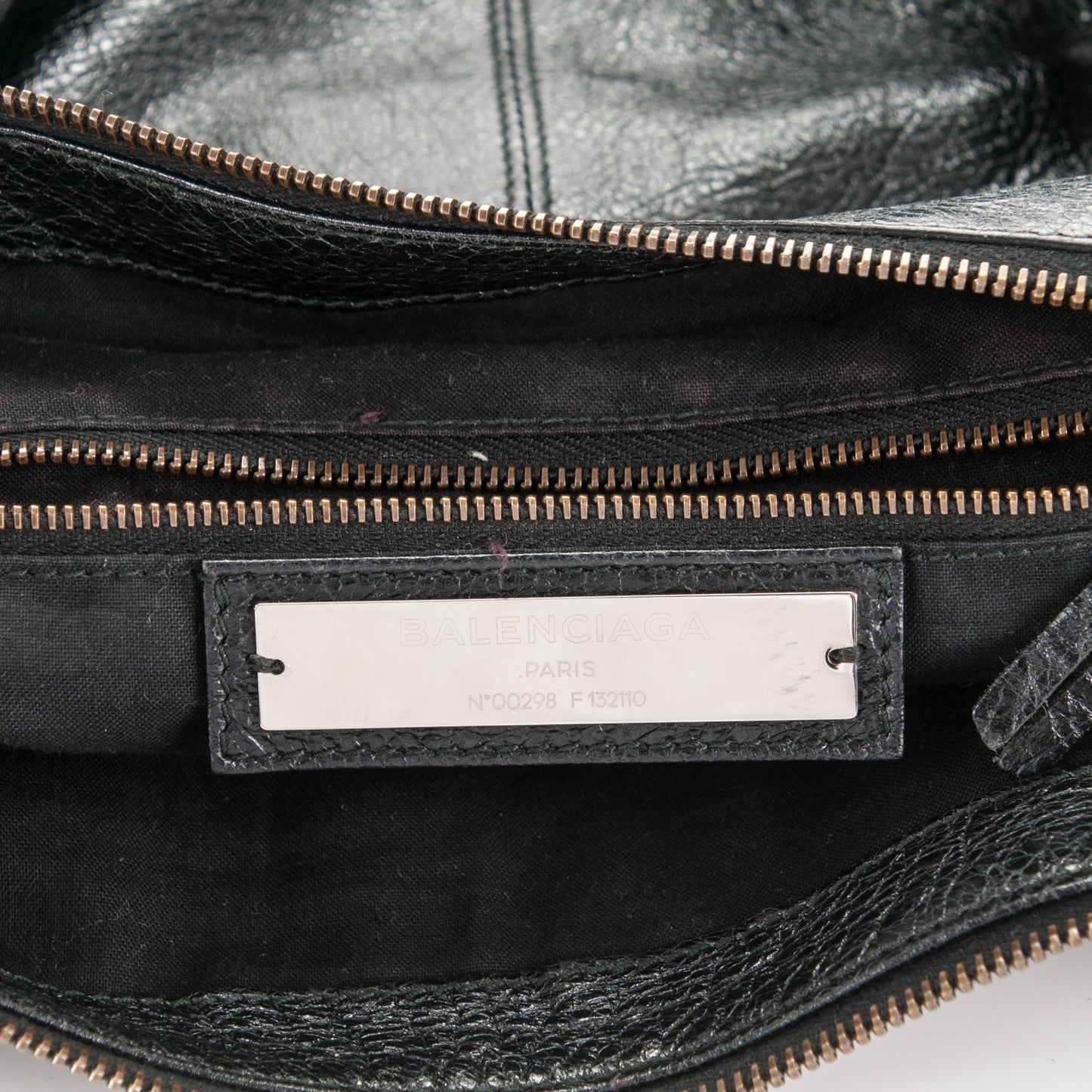 Agneau Classic Hardware Work Black