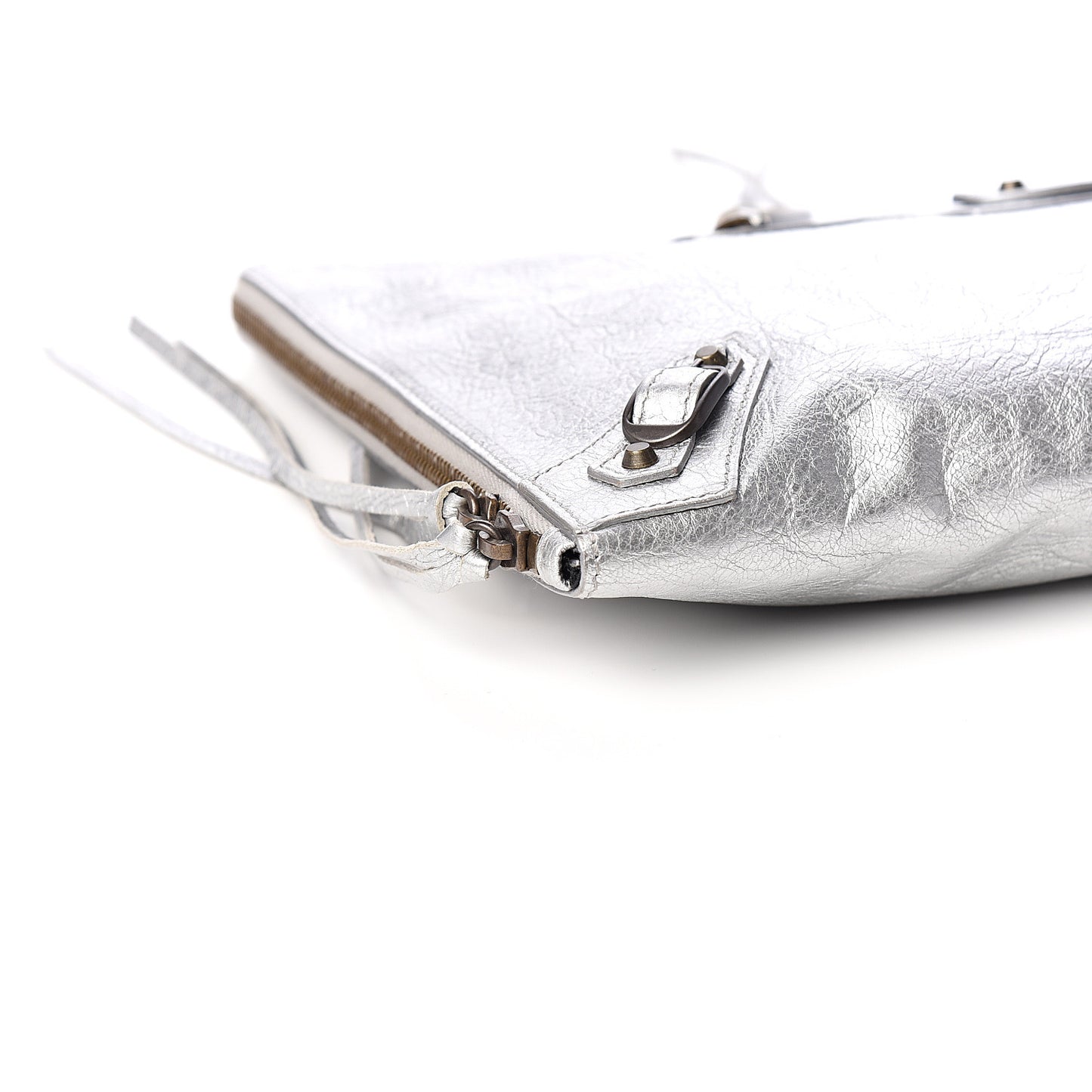 Agneau Classic Hardware Small Pouch Gris Aluminum