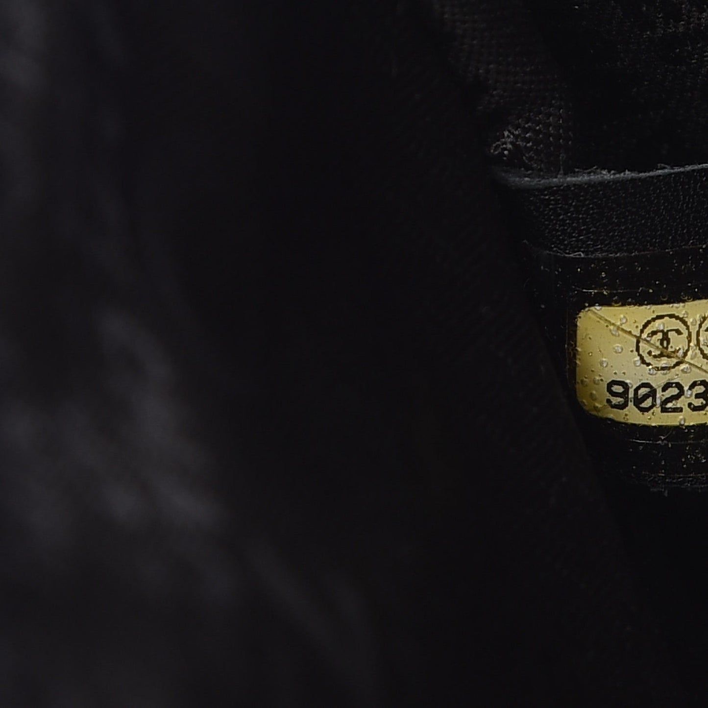 Lambskin Tweed East West Flap Black