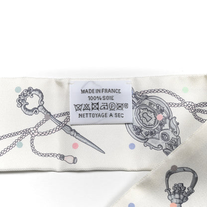 Hermes Silk Les Cles A Pois Twilly White Gris Acier 4 of 4