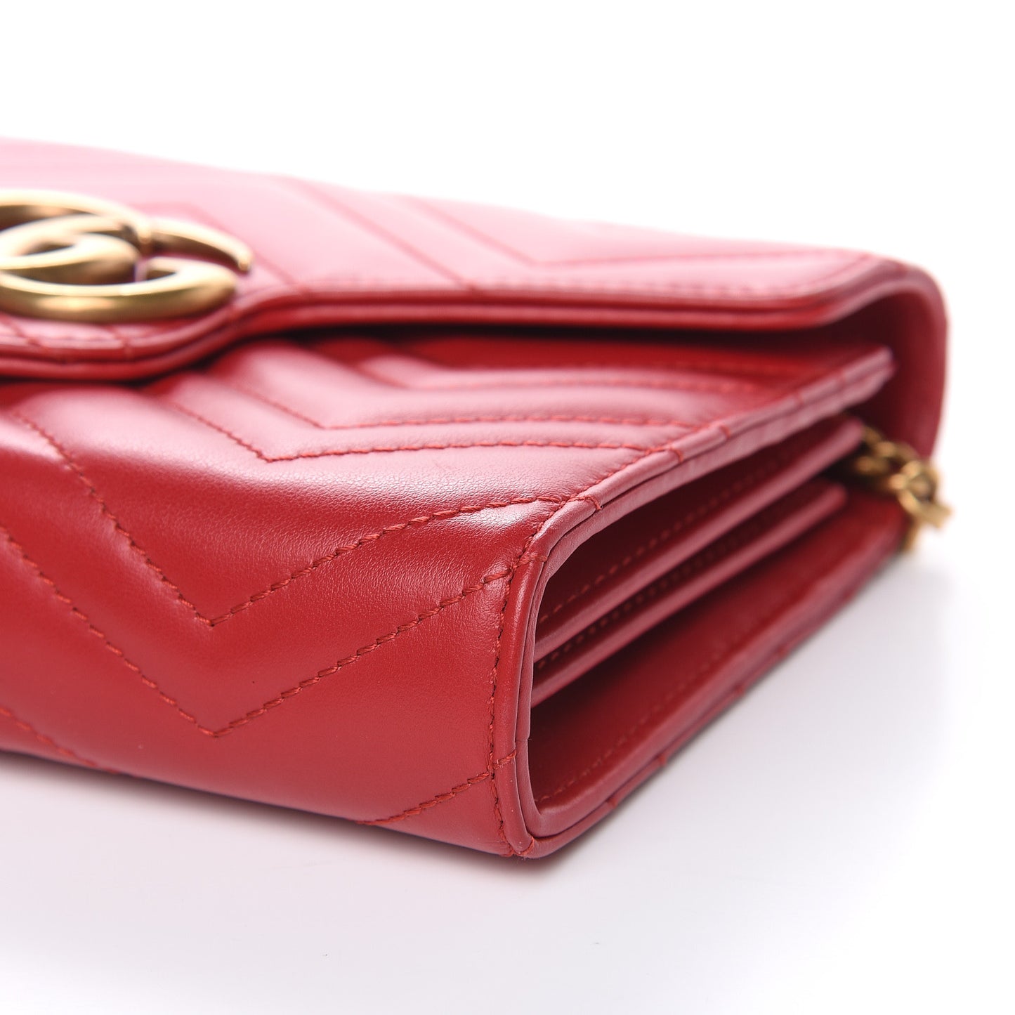 Calfskin Matelasse GG Marmont Chain Wallet Hibiscus Red