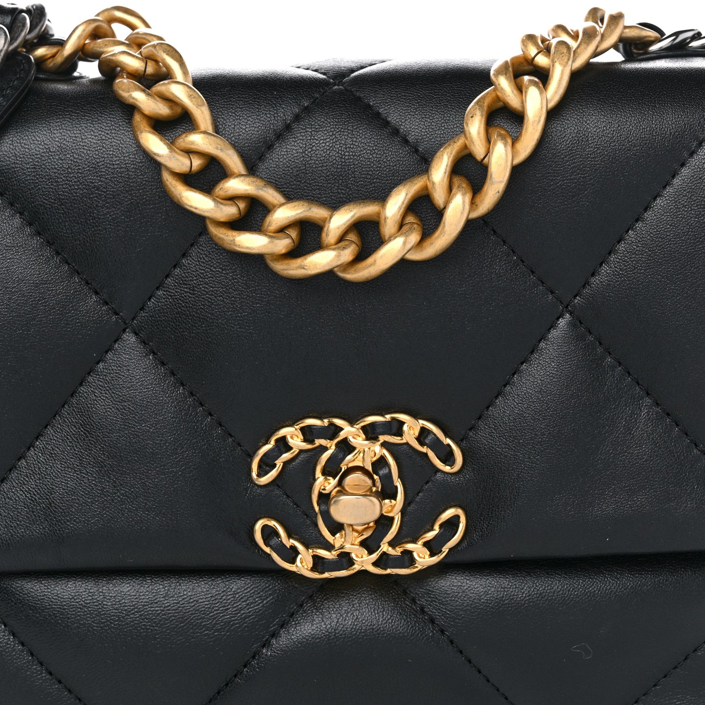 Lambskin Quilted Medium Chanel 19 Flap Black