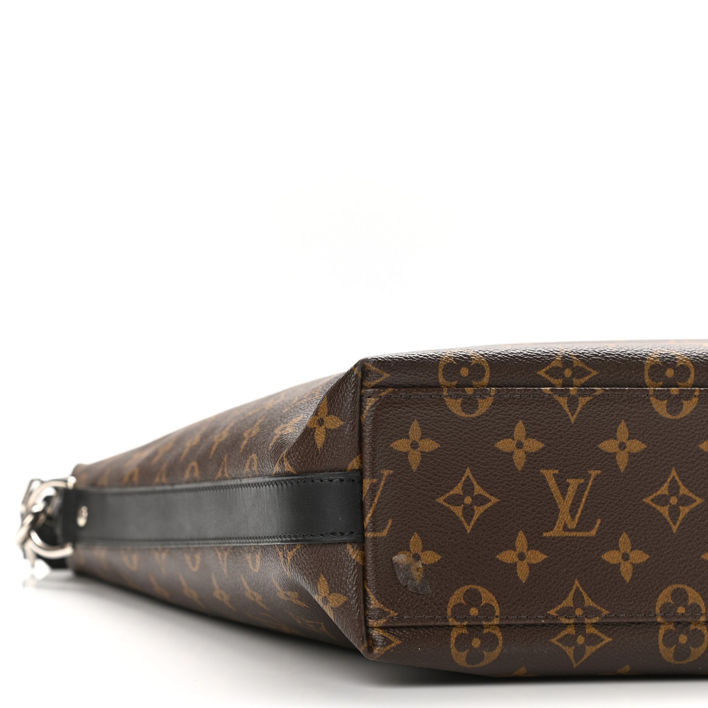 Monogram Macassar Kitan