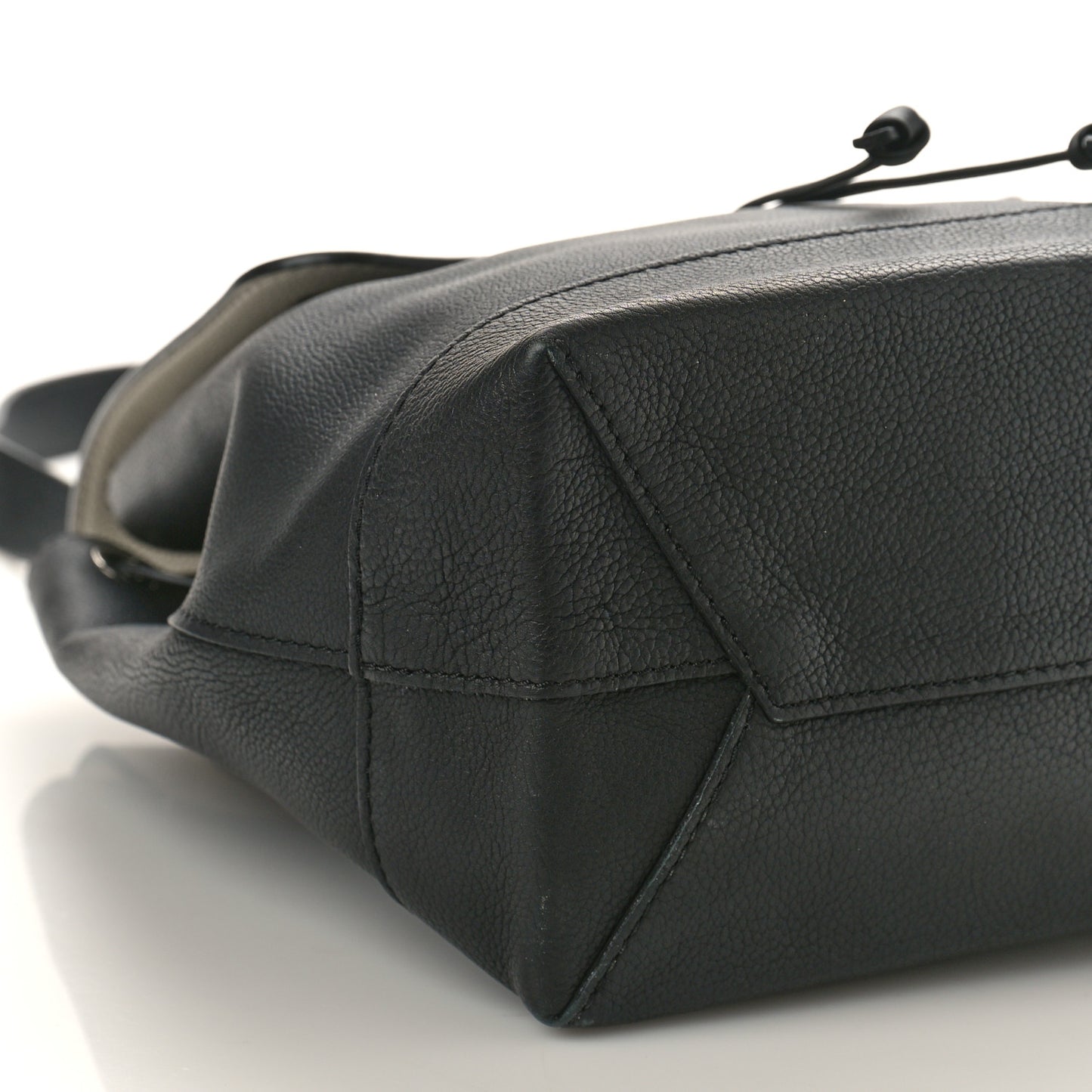 Calfskin Mechanical Flowers Lockme Backpack Black White