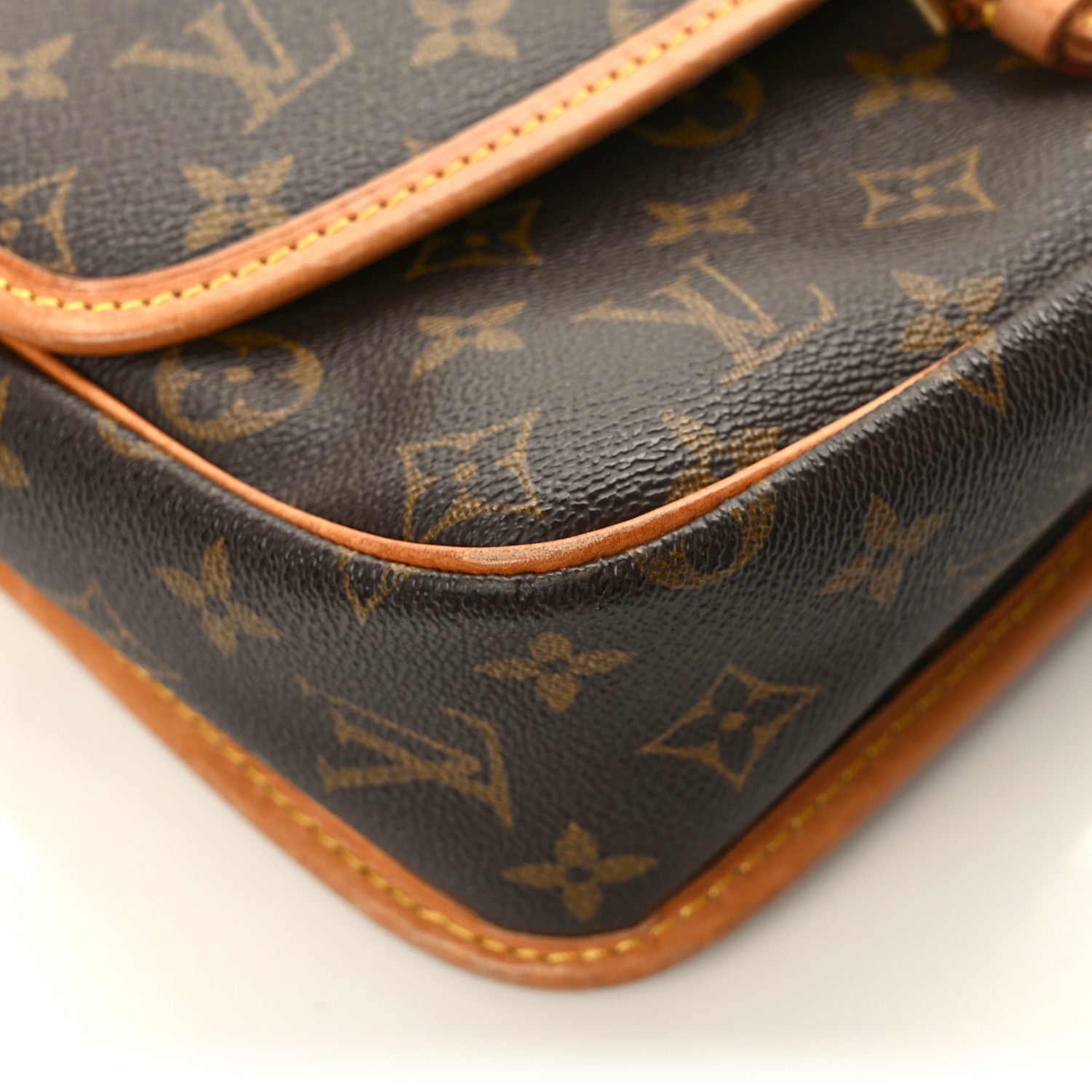 Louis Vuitton Monogram Sologne 9 of 12