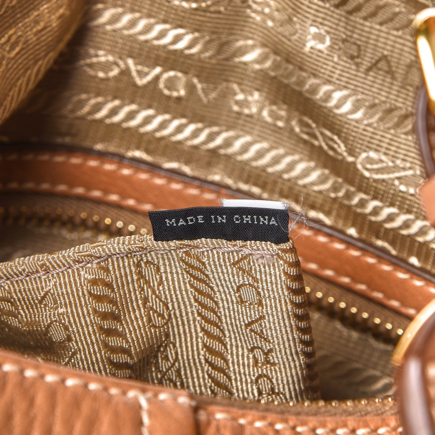Vitello Daino Hobo Caramel