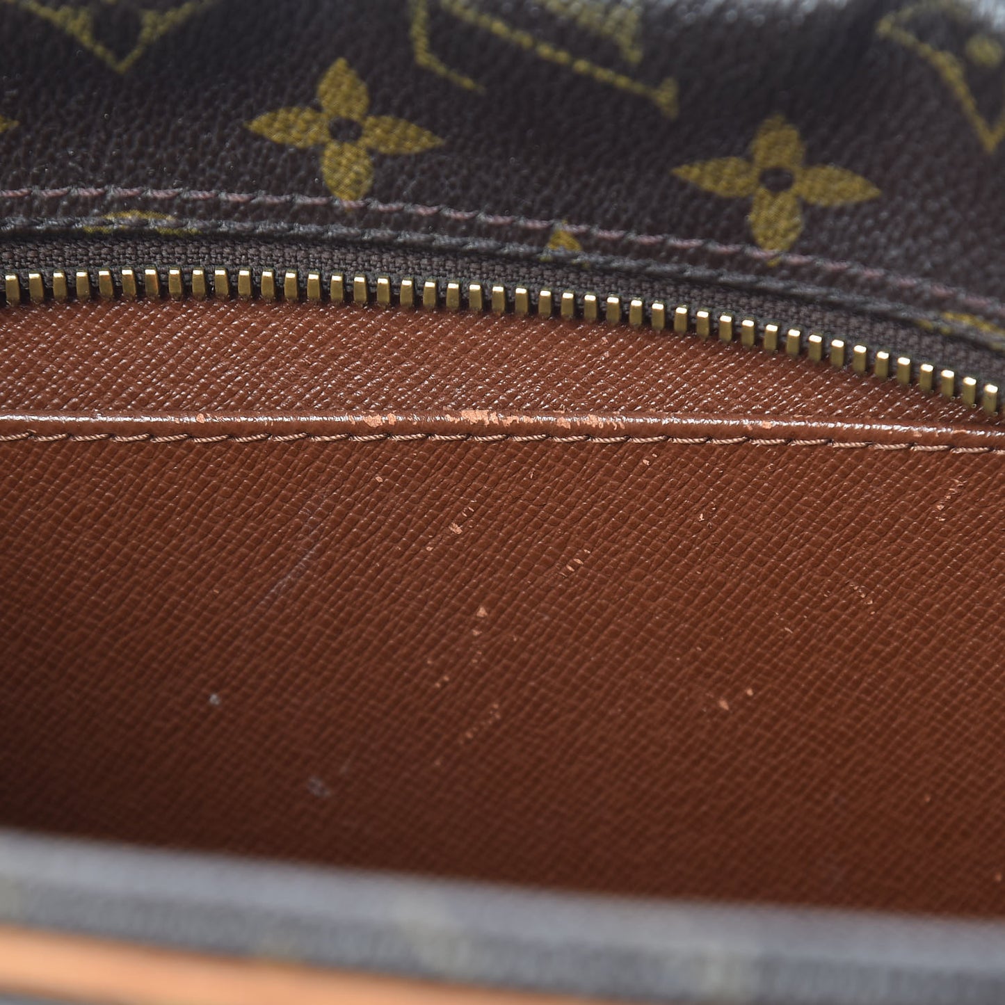 Monogram Cite MM