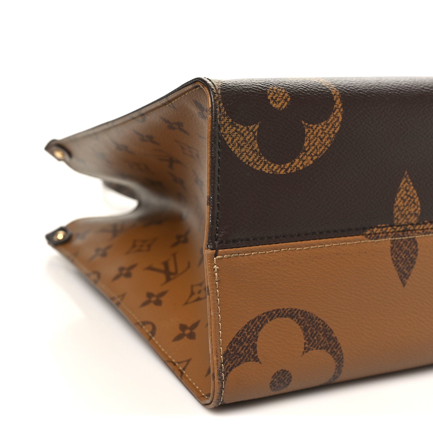 Louis Vuitton Reverse Monogram Giant Onthego MM 8 of 9