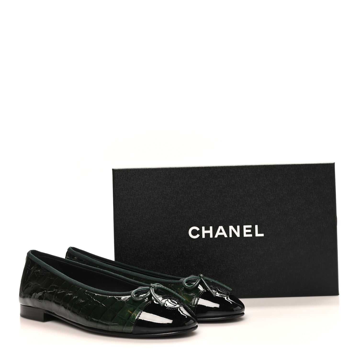 Chanel Crocodile Embossed Patent Calfskin Cap Toe CC Ballerina Flats 38 Dark Green Black 10 of 10