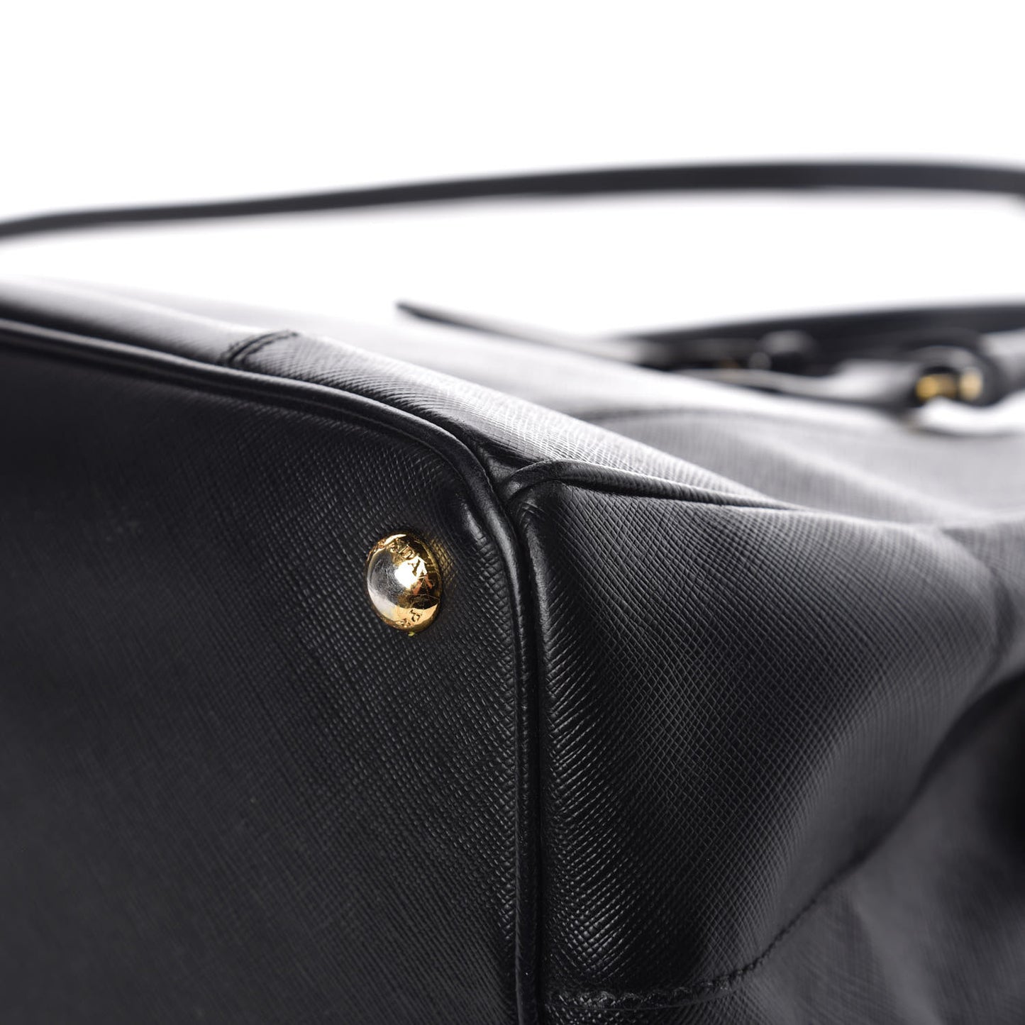 Saffiano Medium Galleria Double Zip Tote Black