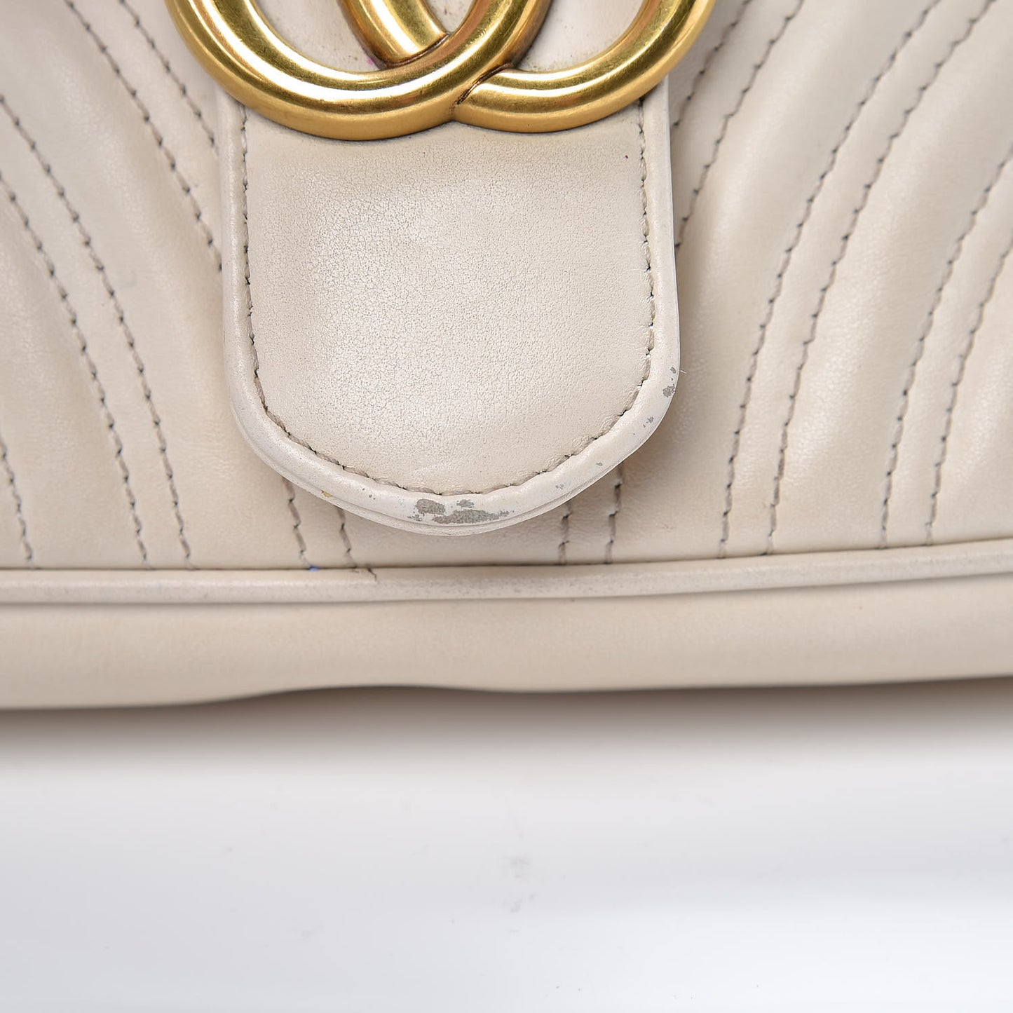 Calfskin Matelasse Small GG Marmont Shoulder Bag White