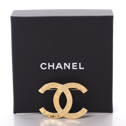 Chanel Metal Paris Button CC Large Brooch Gold 5 of 5