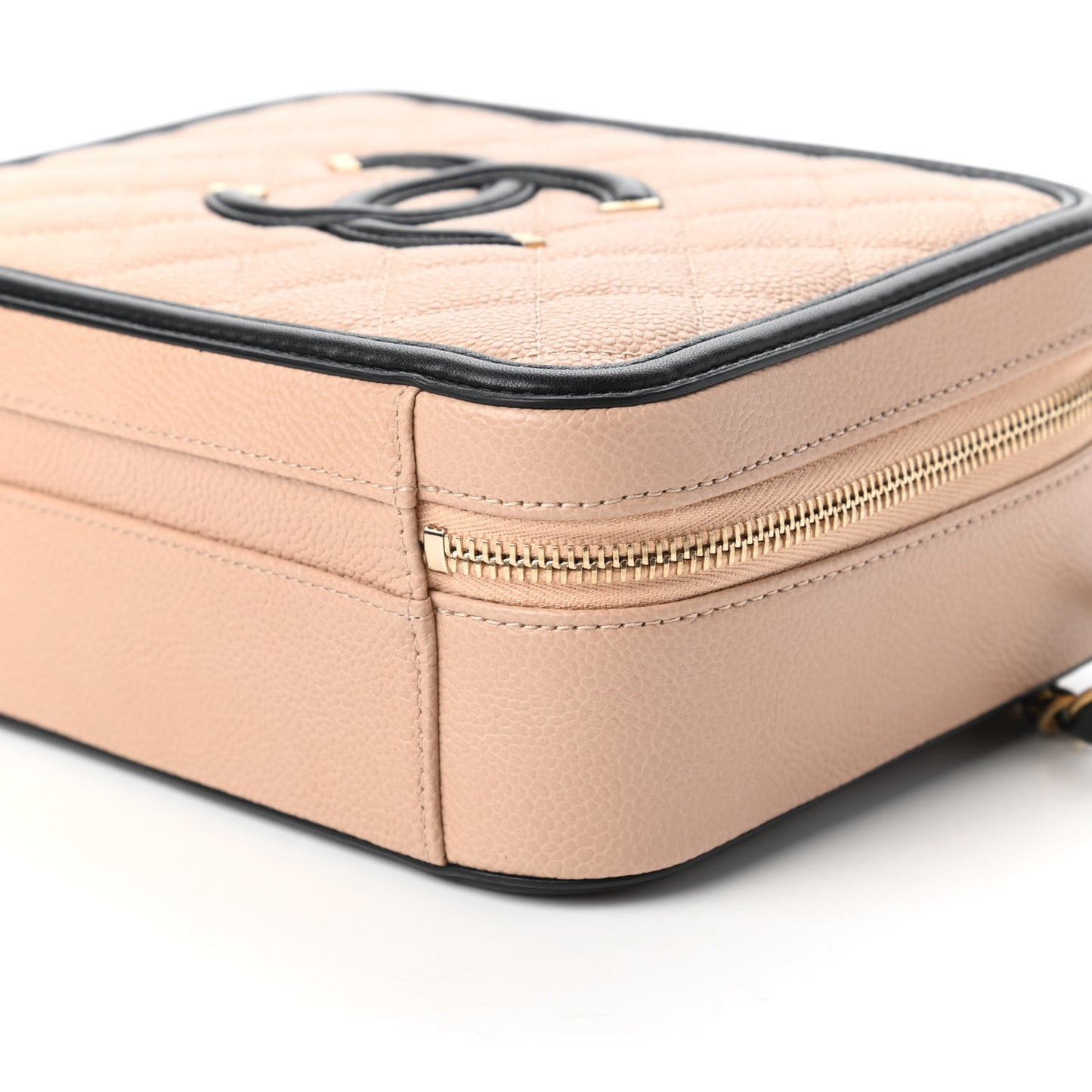 Caviar Quilted Medium CC Filigree Vanity Case Beige Black