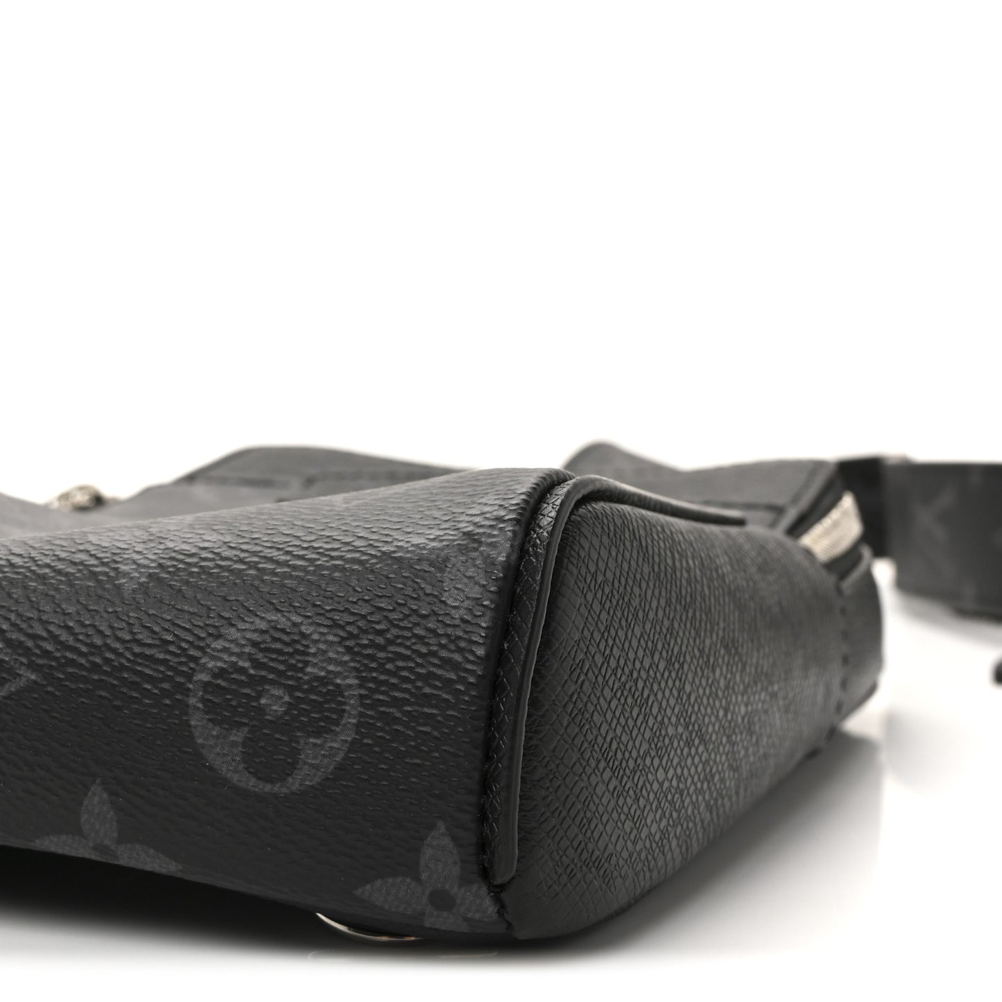 Taigarama Outdoor Slingbag Black