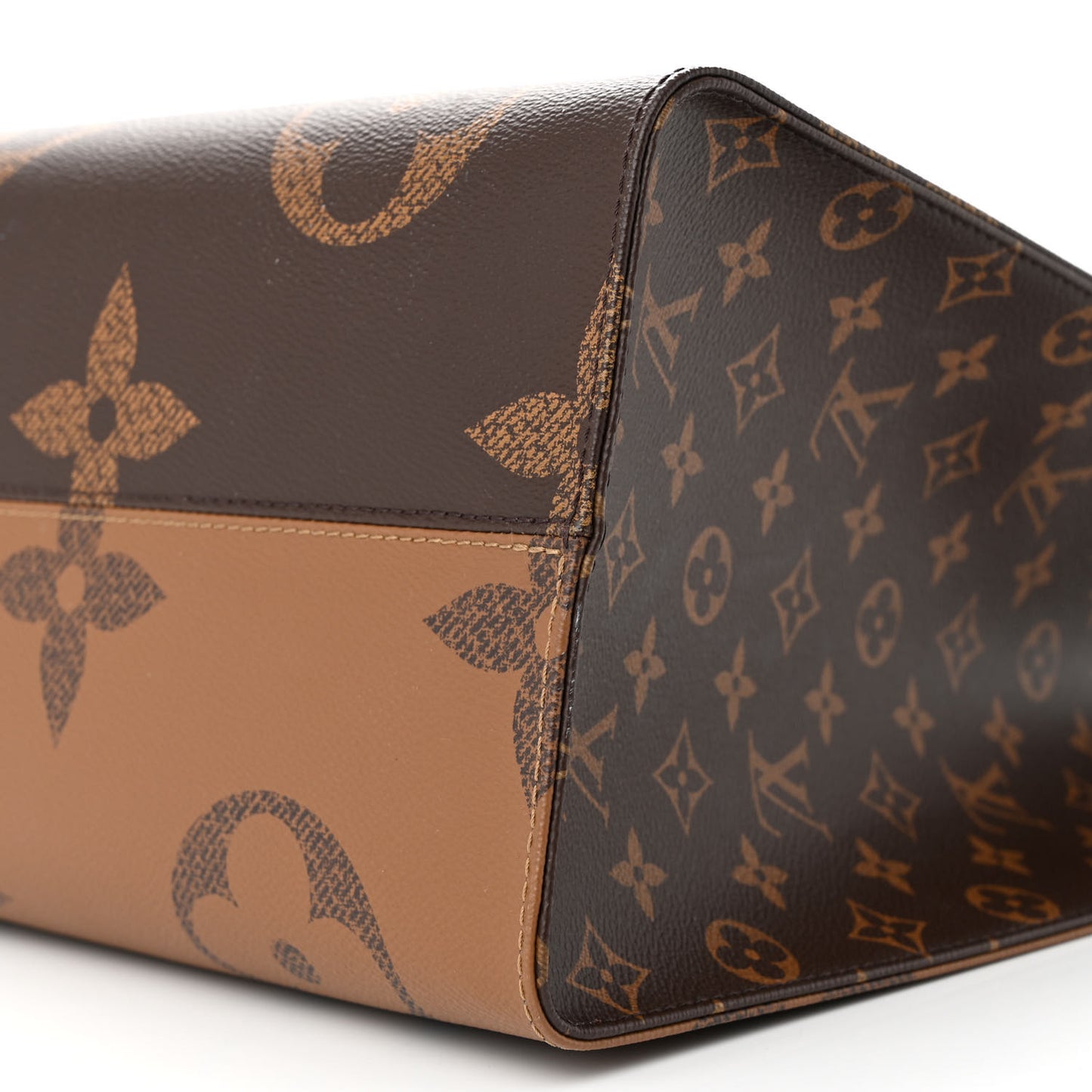 Reverse Monogram Giant Onthego GM