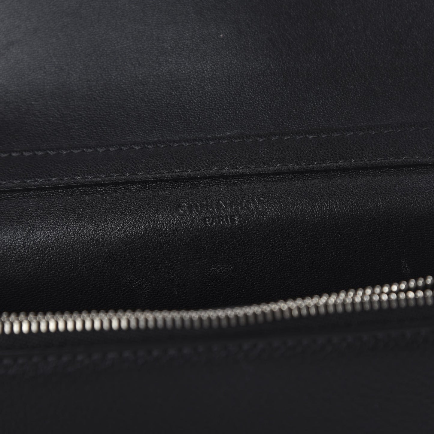 Sugar Goatskin Pandora Chain Wallet Black