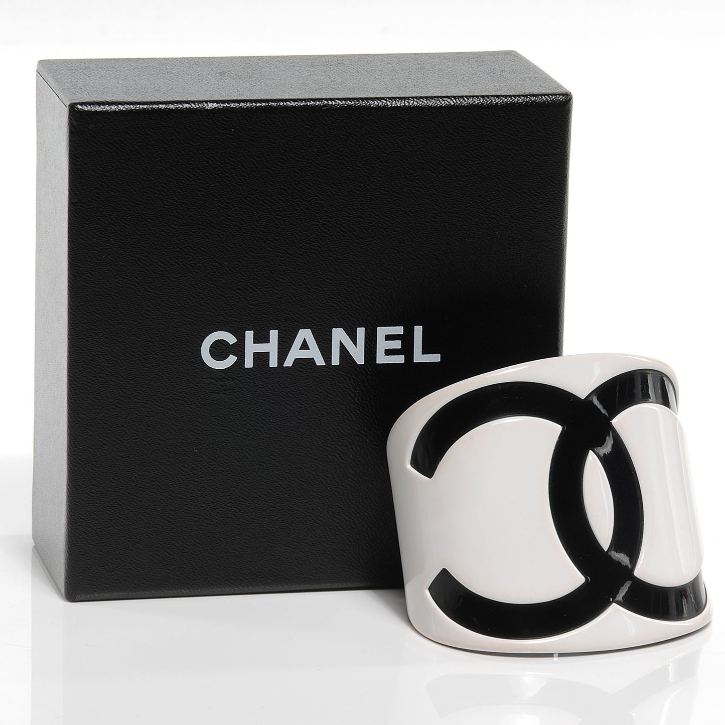 Resin CC Cuff Black White