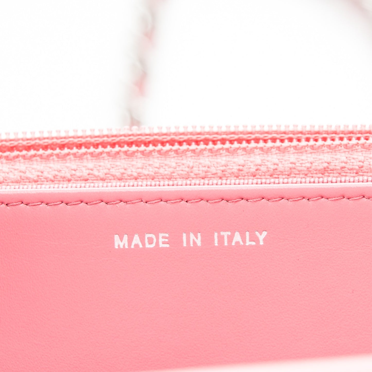 Caviar Chevron Wallet On Chain WOC Pink