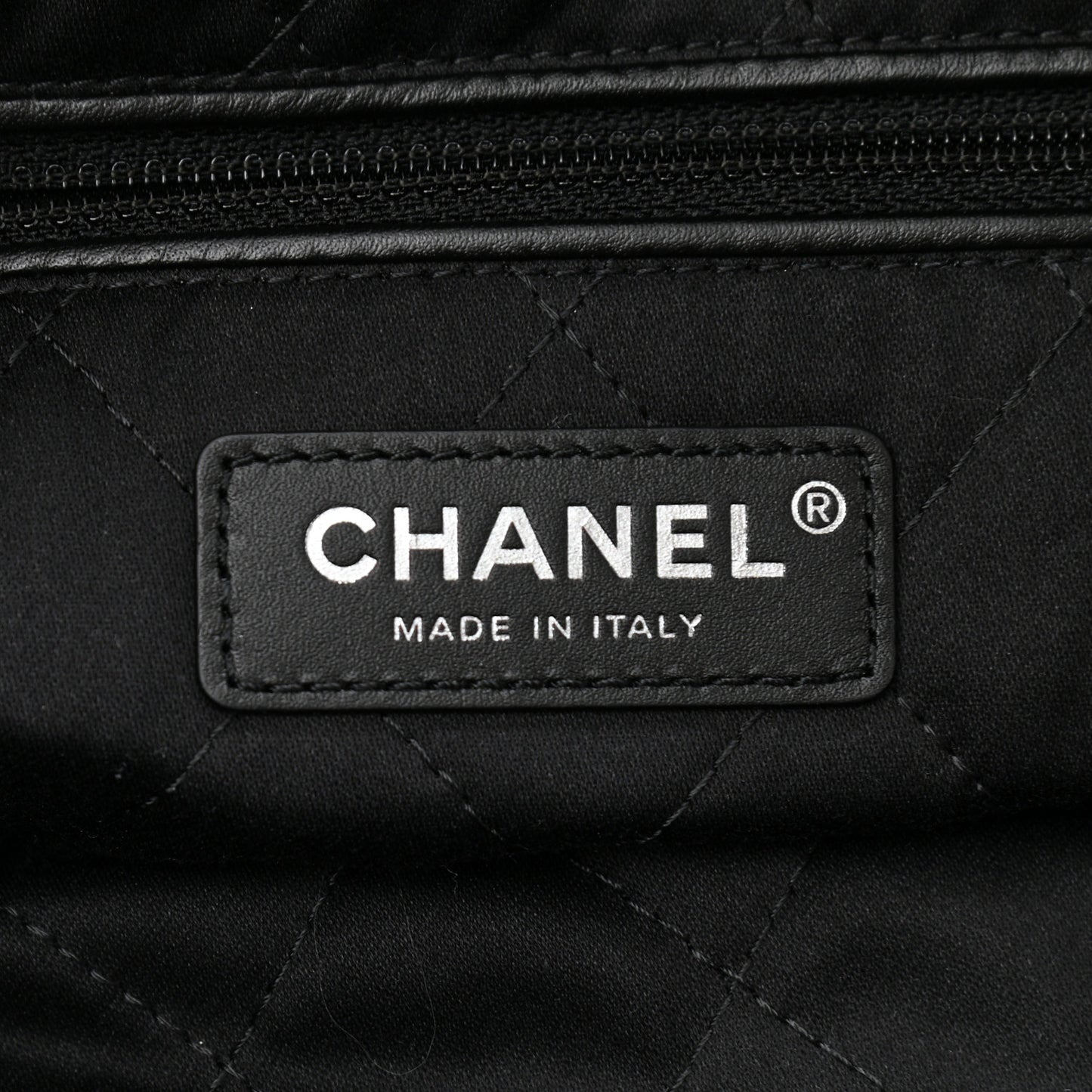 Shiny Calfskin Quilted Small Chanel 22 Black