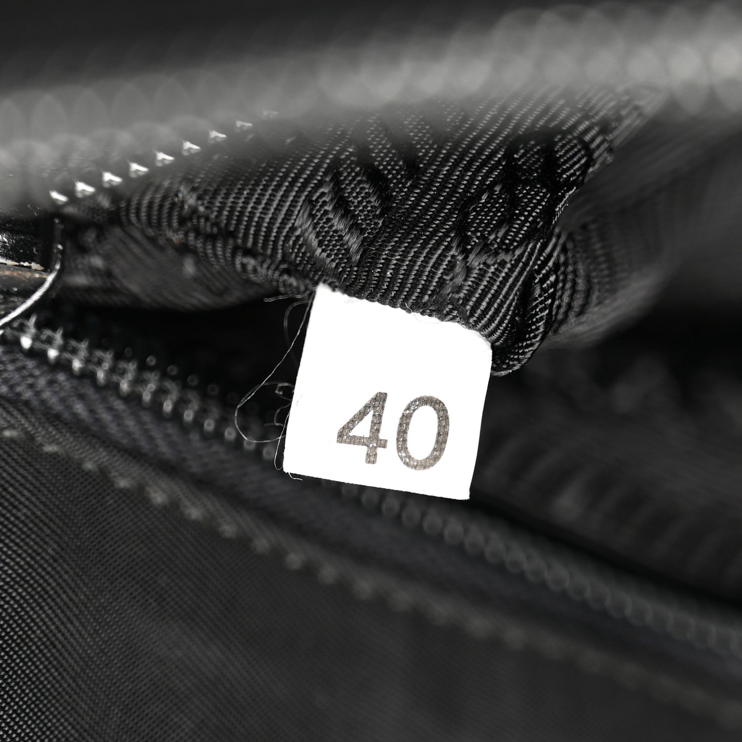 Tessuto Nylon Acciaio Chain Shoulder Bag Black