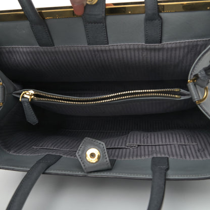 Fendi Vitello Elite Flamingo Regular 2Jours Tote Grigio Grigio Chiaro 4 of 7