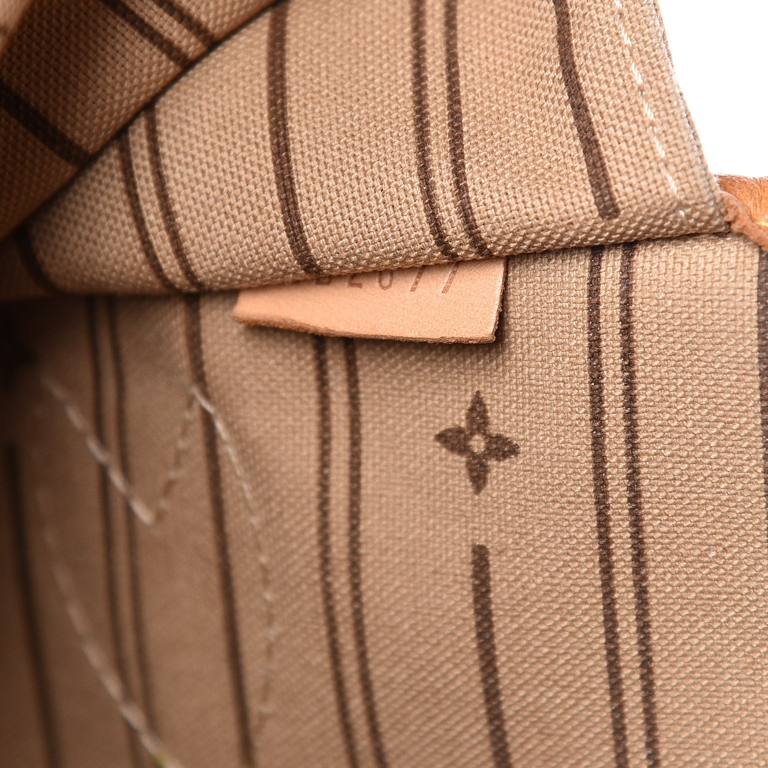 Louis Vuitton Monogram Neverfull GM 7 of 21