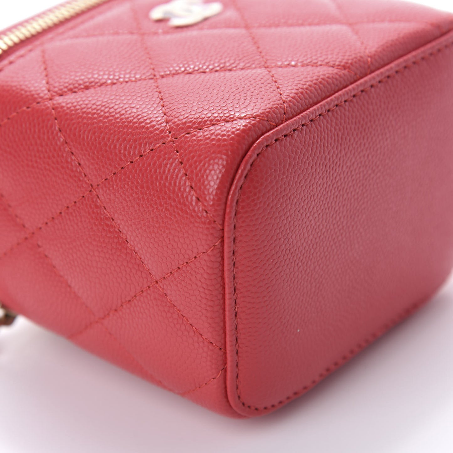 Caviar Quilted Mini Vanity Case With Chain Red