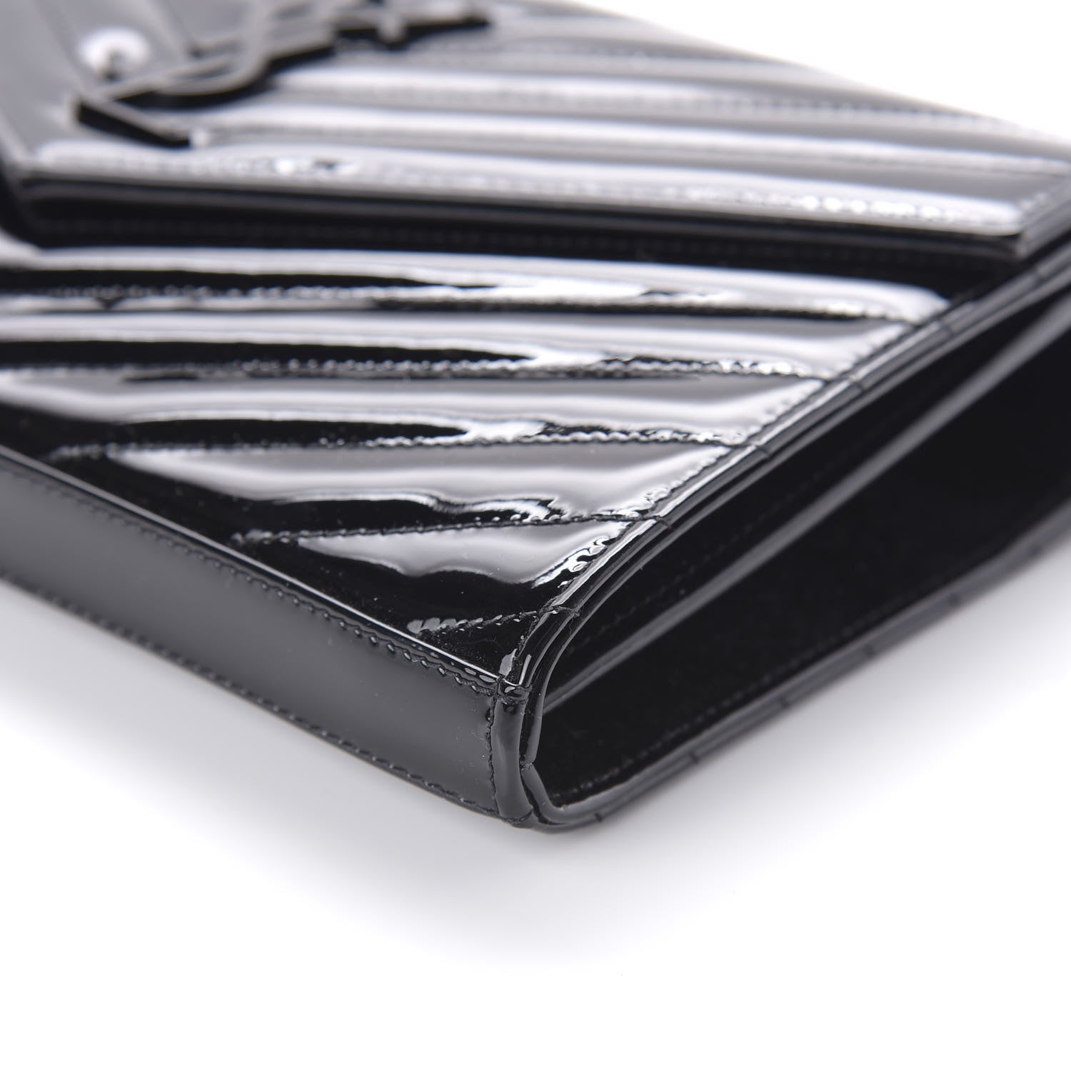 Saint Laurent Patent Matelasse Chevron Monogram Chain Wallet Black 7 of 10