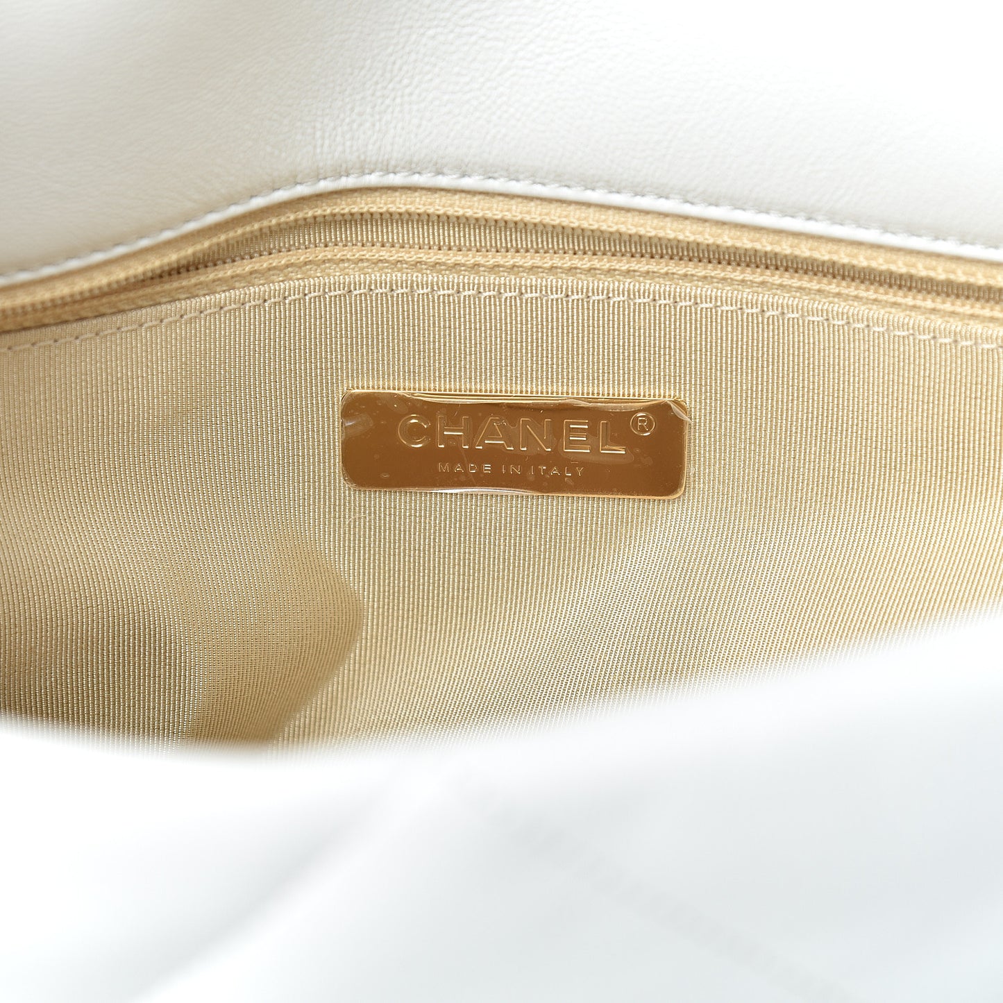 Goatskin Quilted Large 19 Flap White