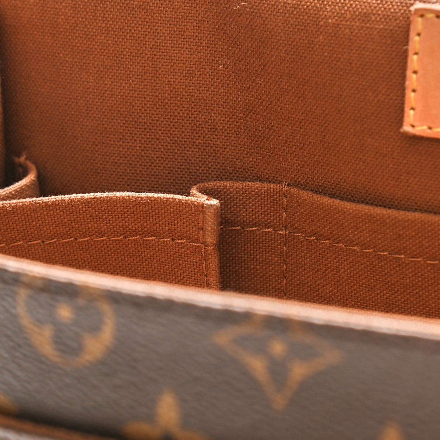 Monogram Bosphore PM Messenger