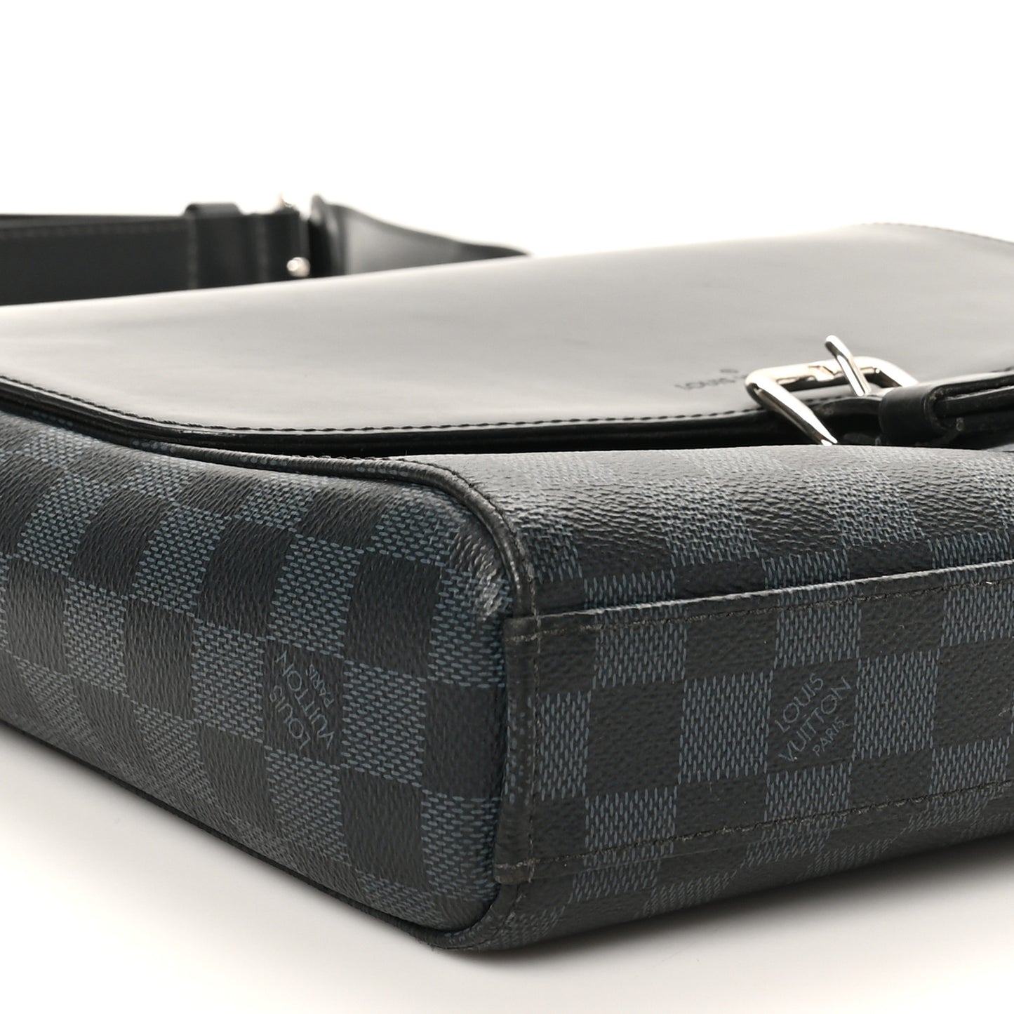 Damier Cobalt Newport Messenger PM
