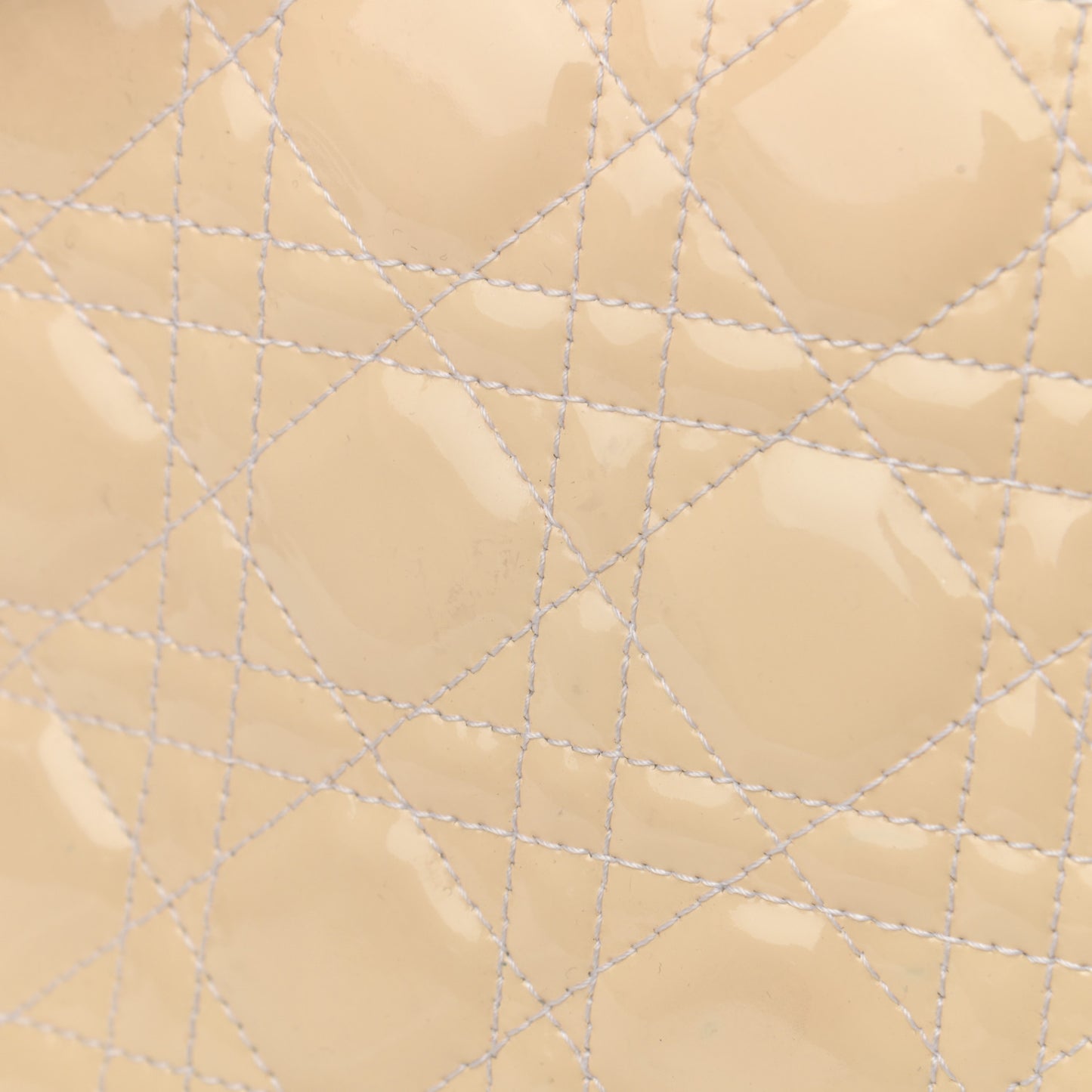 Patent Cannage Medium Lady Dior Beige